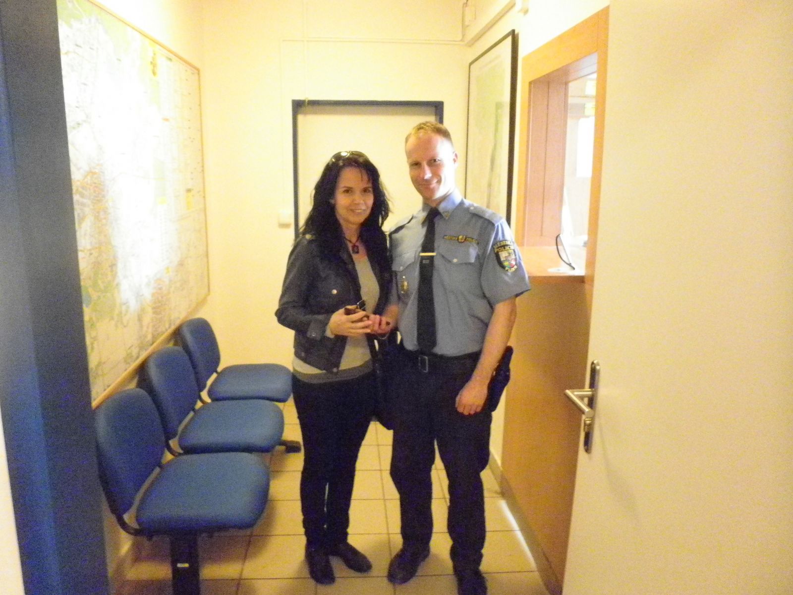 obrázek: Ztracený mobil strážníci předali šťastné Plzeňačce