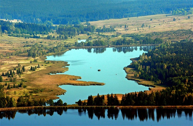V brdských lesích střídají turisté od Nového roku vojáky