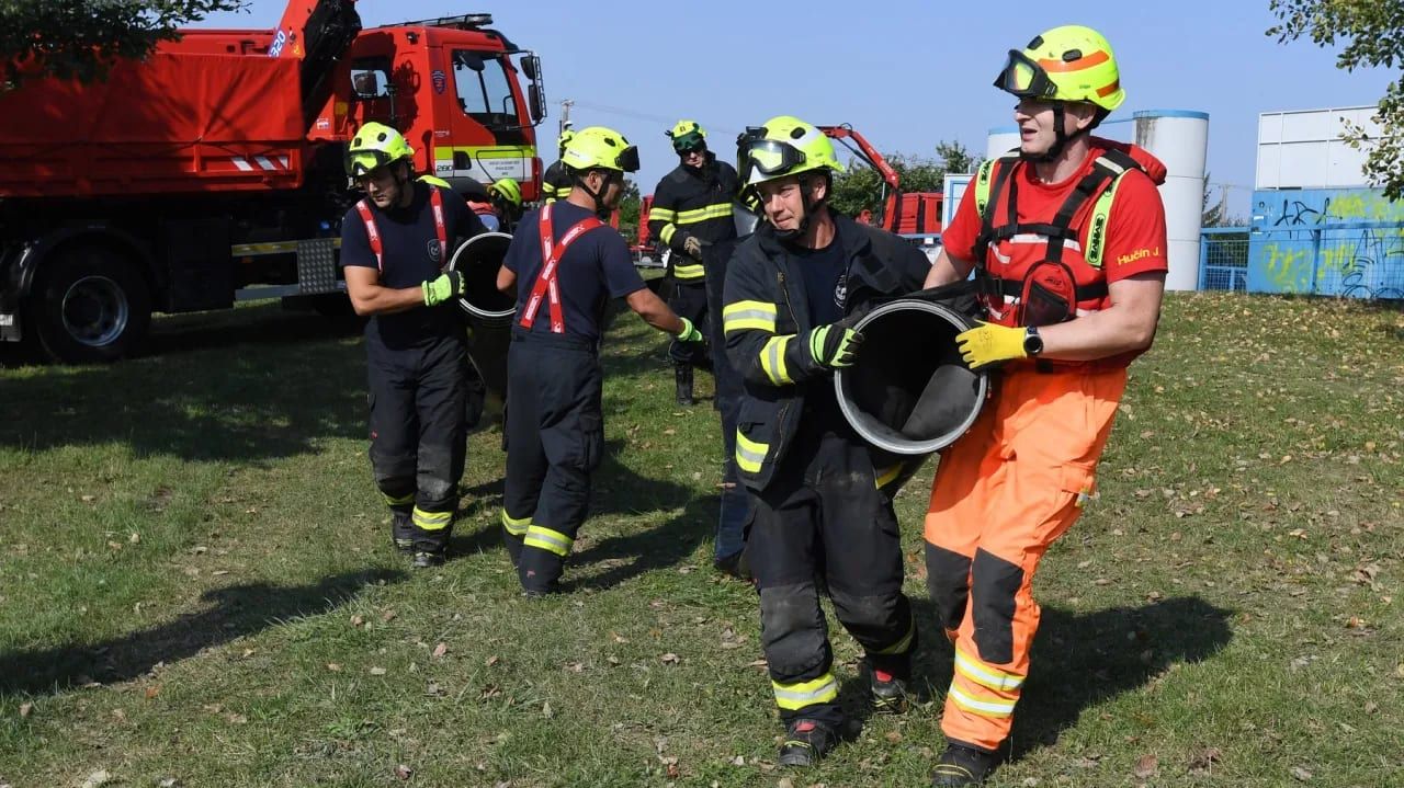 Dobrovolní hasiči přišli o část státní podpory, kraj a obce posílají desítky milionů