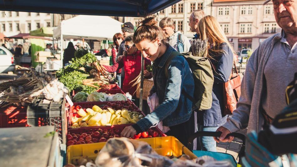 Kam o víkendu na Plzeňsku? Trhy, zabijačka, koncerty i vyhánění zimy