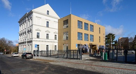 obrázek: Nová radnice na Doubravce se otevře. Nabídne prohlídky, hudbu i divadlo