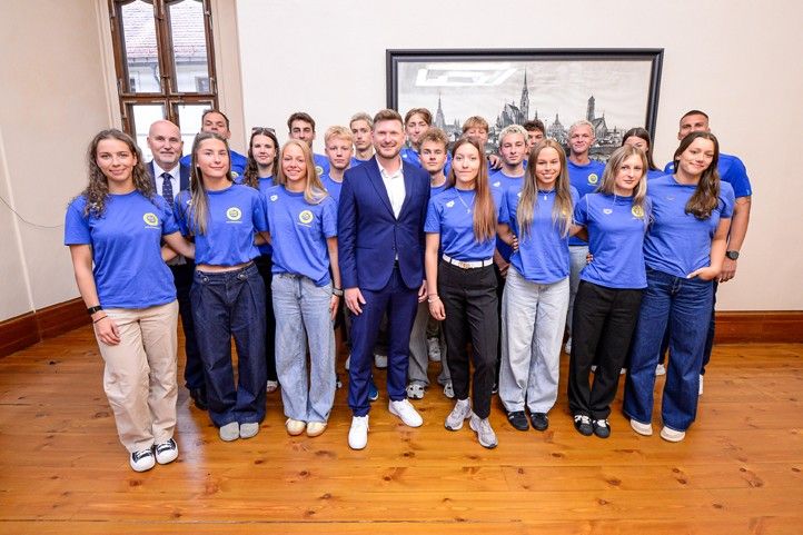 Plzeň ocenila mladé plavecké medailisty. Slávia VŠ patří k republikové špičce