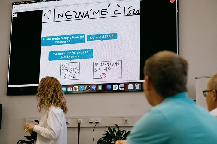 Plzeň učí děti i seniory bránit se online. Kyberbezpečnost bere jako součást života města