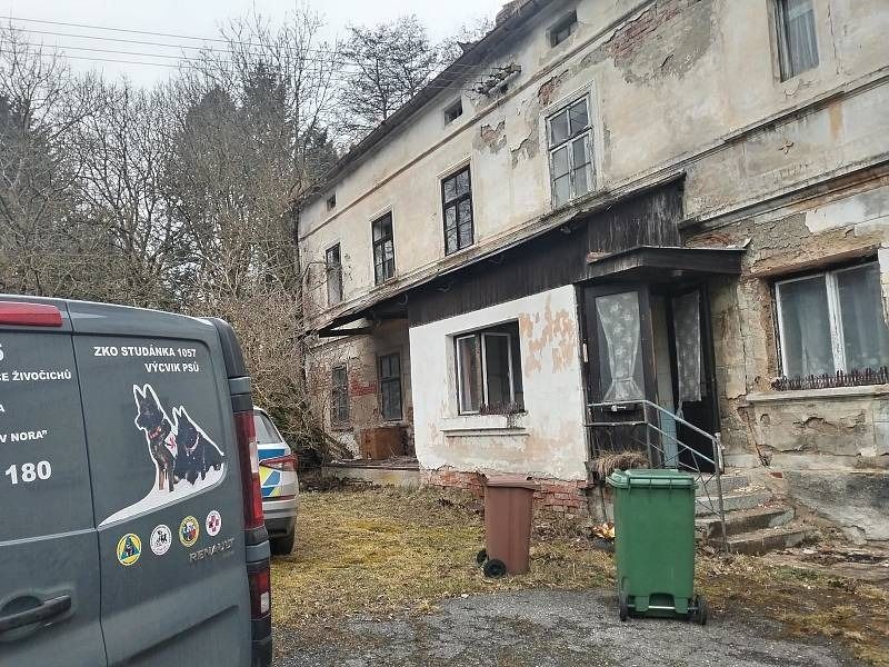 Psi v hrůzných podmínkách na Domažlicku - majiteli hrozí vězení