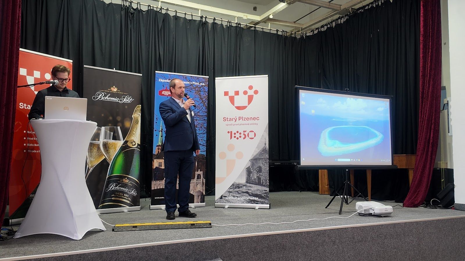 Starý Plzenec se vrátil o tisíc let zpět. Výročí připomněla konference i středověké slavnosti