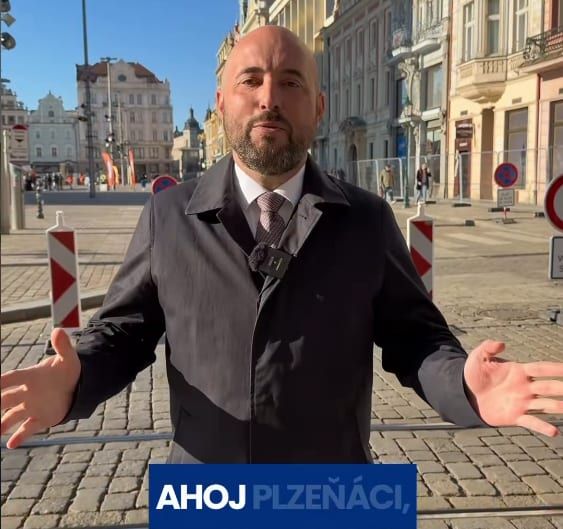 Zarzycký chce znovu vést Plzeň. Primátor oznámil další kandidaturu a poslal srdíčko i kritikům