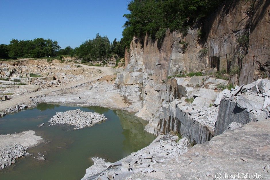 Zasypání lomu odpadem budí odpor. V Nebílovském borku už mají přes 1300 podpisů