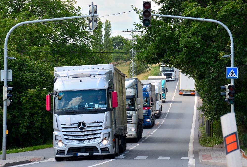obrázek: Policisté si na silnicích kraje posvítili na nákladní dopravu