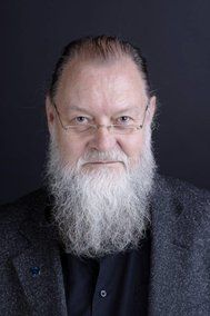 obrázek: Komunisté jsou u konce s dechem. Je to zrůdná ideologie, příčina nekonečného neštěstí. Kdo chce kam, pomozme mu tam