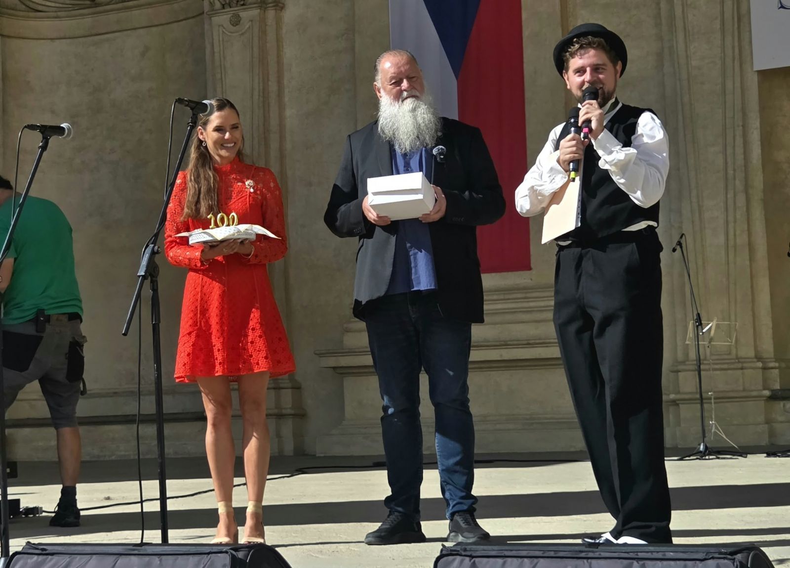 Hvězdou na Dni Plzně v Senátu byl Hurvínek, záštitu převzali Aschenbrenner a Kantorová