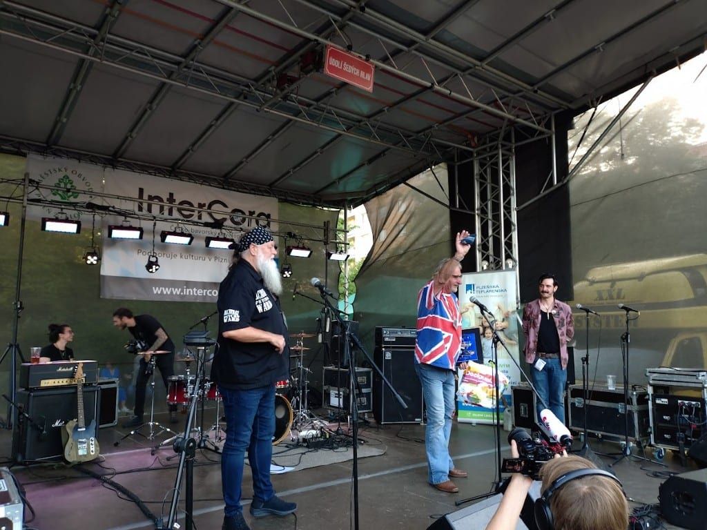 První máj na Slovanech. Milník času rozezní Chvojkovy lomy bigbítem