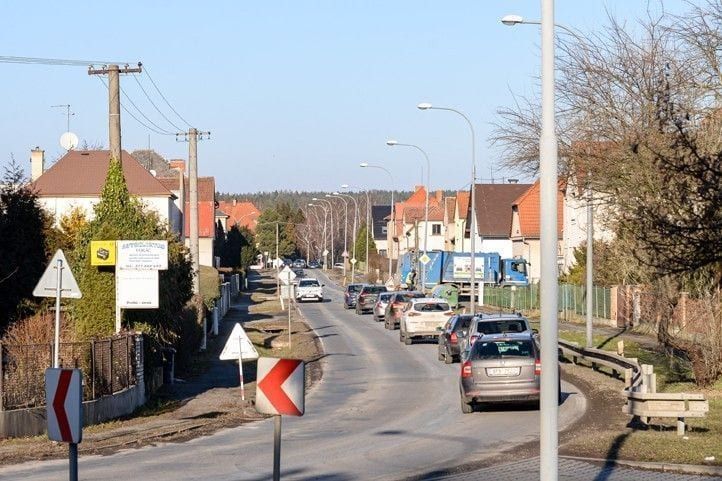 Pozor na úplnou uzavírku. Startuje další etapa opravy silnice na Bílé Hoře