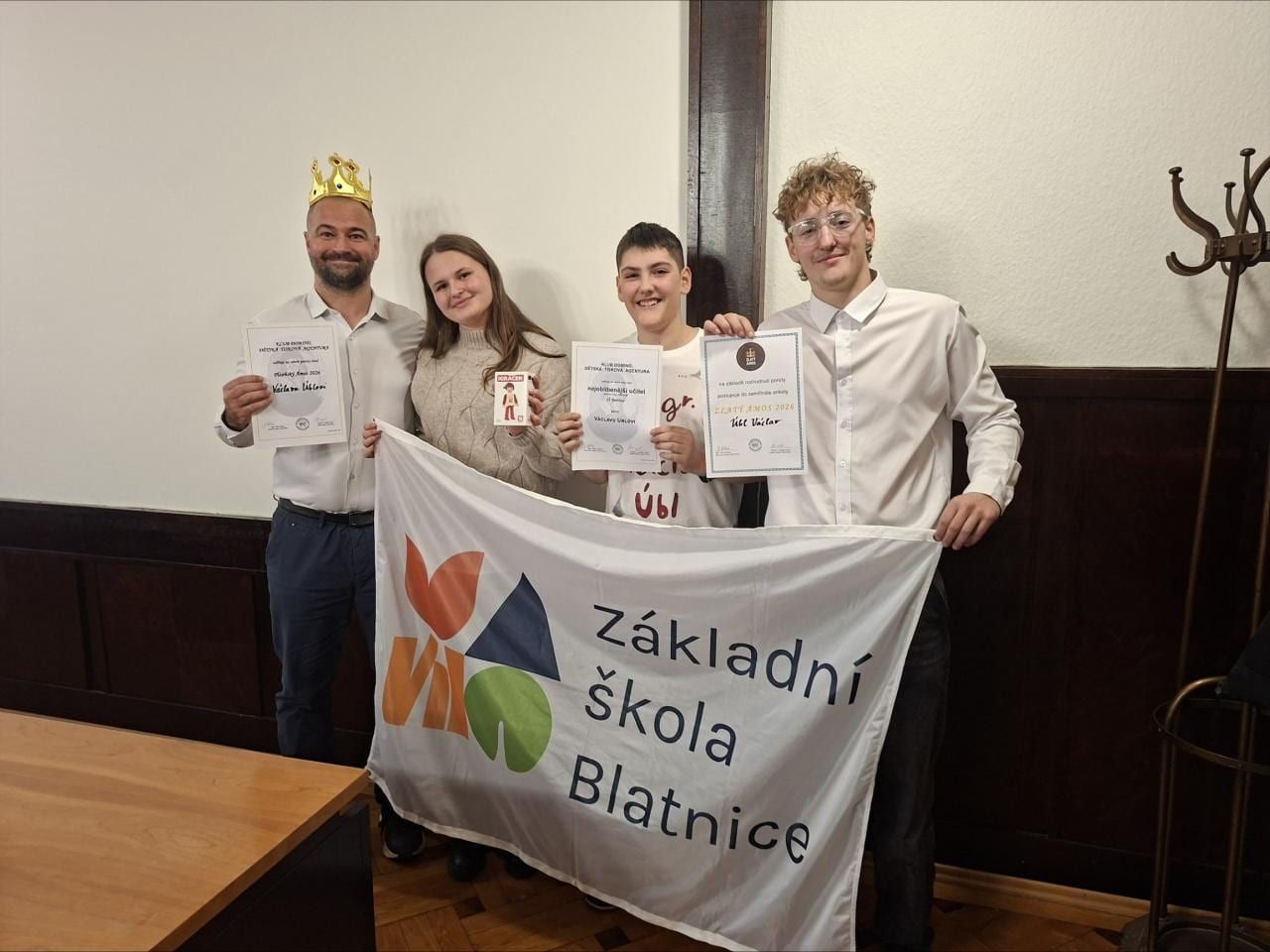 Učitel z Plzeňska boduje v anketě Zlatý Ámos. Z malé školy až do finále