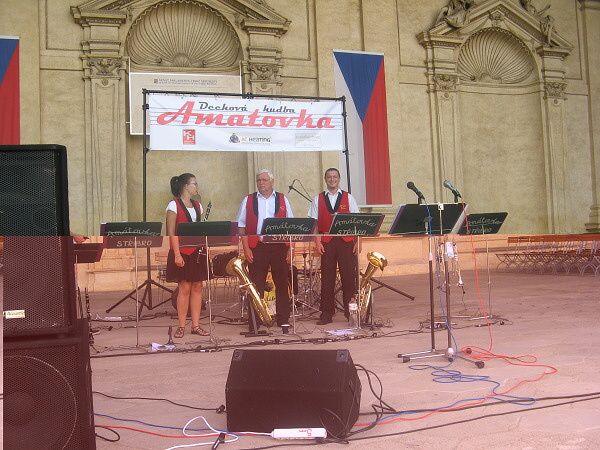 AMÁTOVKA HRÁLA VE VALDŠTEJNSKÉ ZAHRADĚ