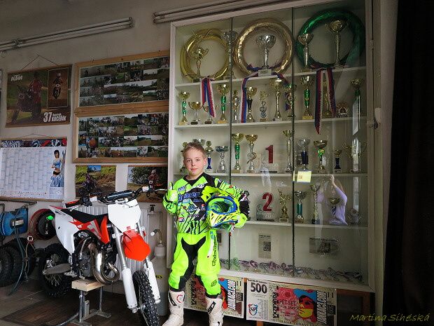 DEVÍTILETÝ MOTOKROSAŘ SE STAL TESTOVACÍM JEZDCEM ITALSKÉ FIRMY