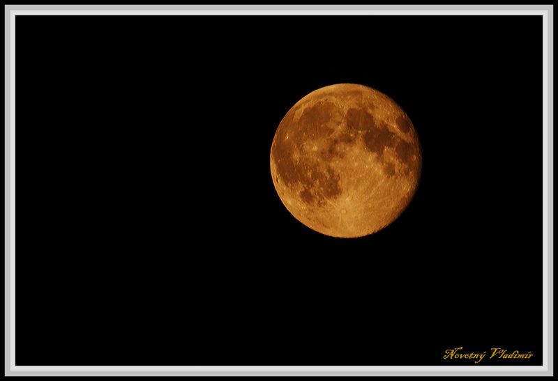 EXKLUZIVNÍ ZÁBĚRY MĚSÍCE OD VLÁDI!