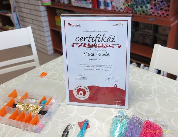 HANKA VESELÁ ZÍSKALA CERTIFIKÁT ZA ŠPERKY!