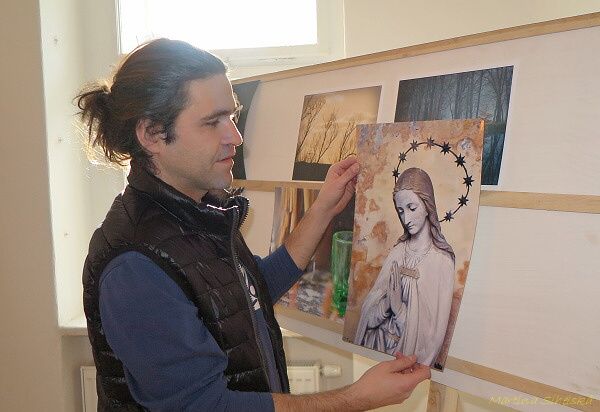 JE TO PRÝ DÁREK Z VELIKÉHO PÁTKU