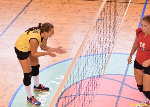 KLADRUBSKÉ VOLEJBALISTKY PORAZILY KLATOVSKÉ