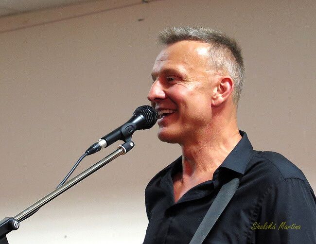 MAXA SI PODMANIL FANOUŠKY V ČERNOŠÍNĚ