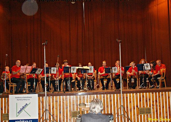 MLÁDEŽNICKÉ ORCHESTRY SE SEŠLY VE STŘÍBŘE