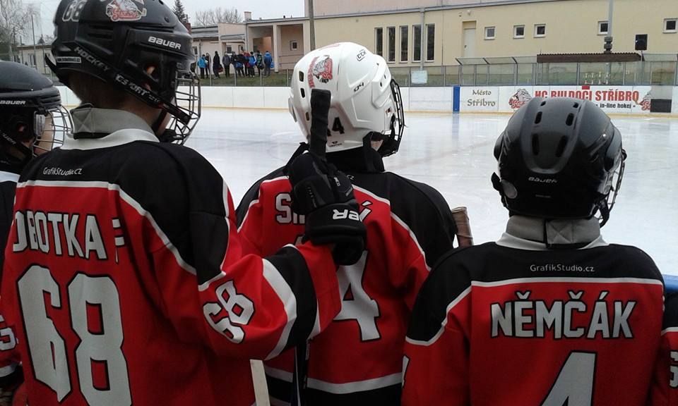 NA STŘÍBRSKÉ LEDOVÉ PLOŠE SE UTKALY PŘÍPRAVKY