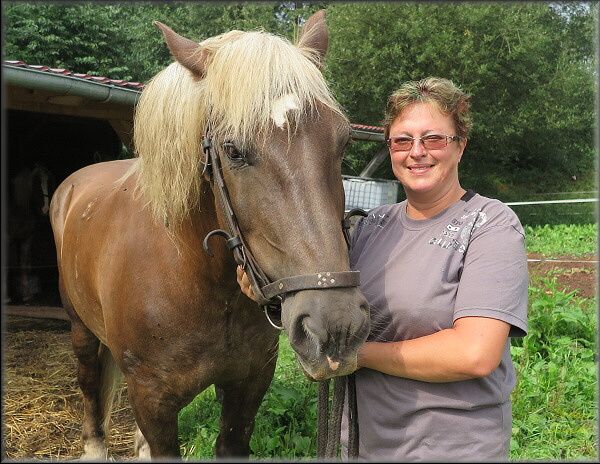 NEVZDÁVEJTE SE SNŮ, JSME TU JEN PŘECHODNĚ