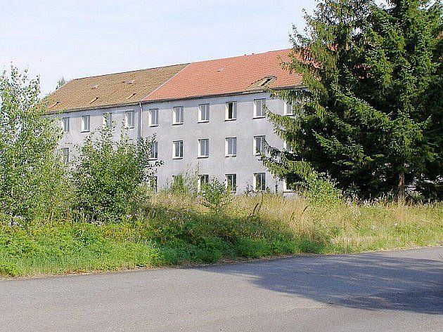 O KASÁRNY JE STÁLE ZÁJEM