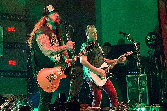 ŠKWOR – KULTURÁK SE OTŘÁSAL V ZÁKLADECH