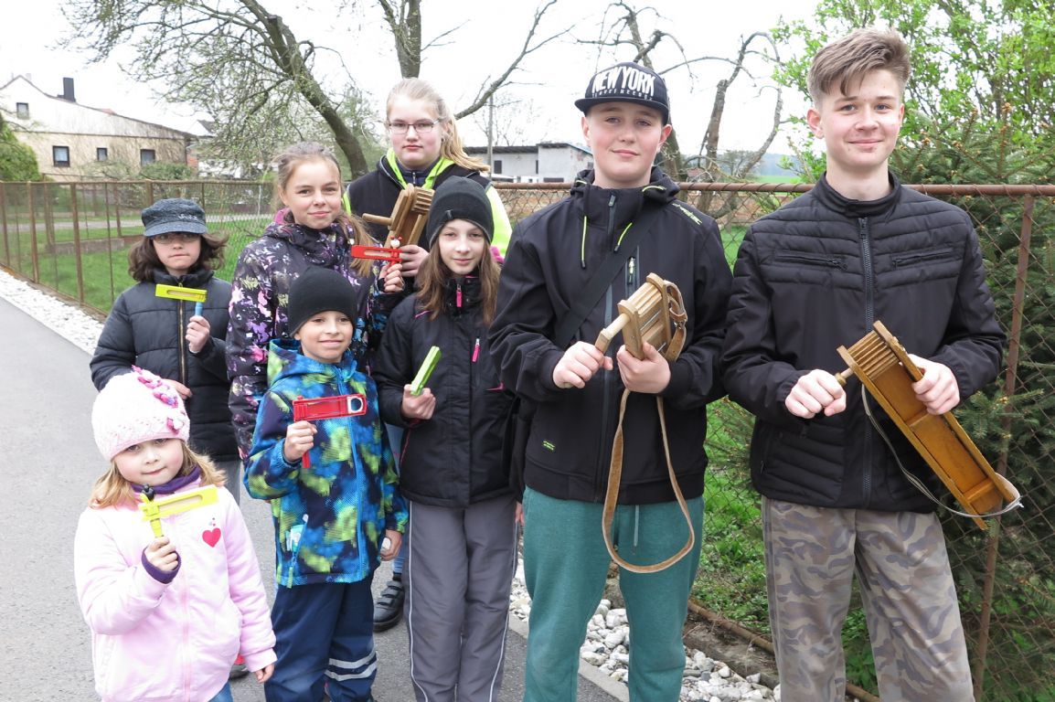 SRBICEMI PROCHÁZEJÍ RACHTÁČI!