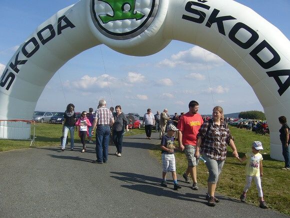 STAŇKOVSKÉ LETIŠTĚ – auto – moto – show