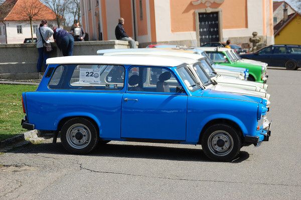 TRABANTI V KLADRUBECH