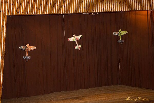 V KD POLETOVALY MODELY