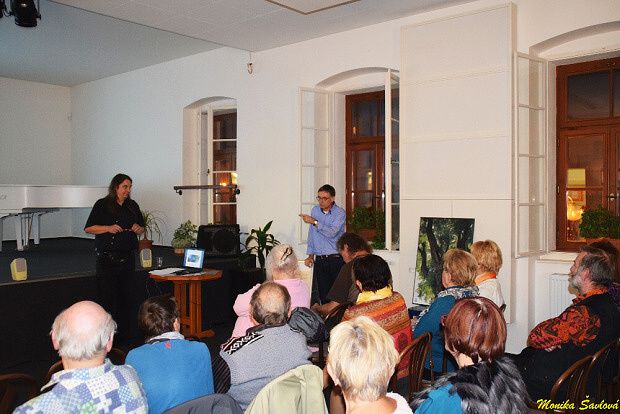 V KLADRUBECH SE PROMÍTALO