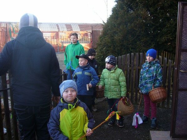 V TĚCHLOVICÍCH HODOVALI VE SKUPINKÁCH