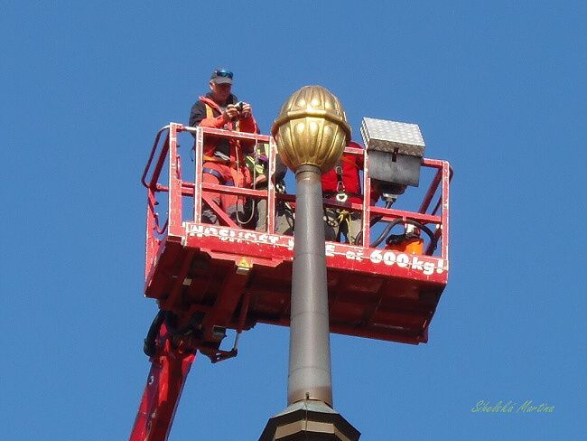 VĚŽ ZATÍM BEZ KŘÍŽE, MUSÍ OPRAVIT I HROTNICI!