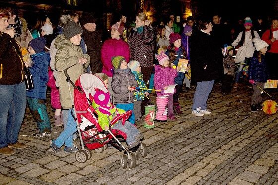 VIDĚLI BETLÉM A ZPÍVALI KOLEDY