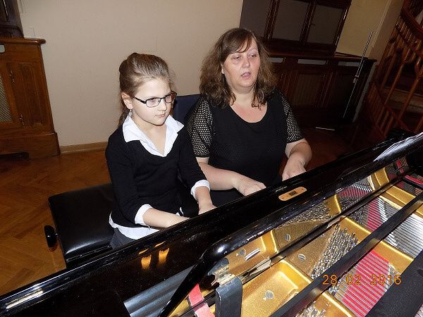 ŽÁCI STŘÍBRSKÉ ZUŠ HRÁLI V PLZEŇSKÉM MUZEU