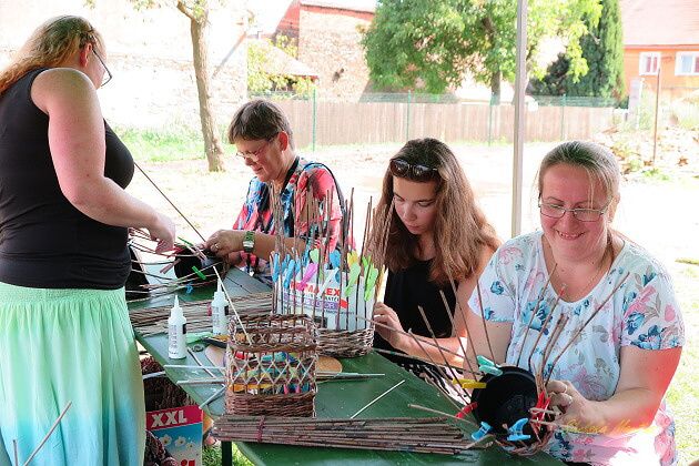 ZKUSILI SI ŘEMESLA, DOMŮ ODCHÁZELI S KRÁSNÝMI VÝROBKY!