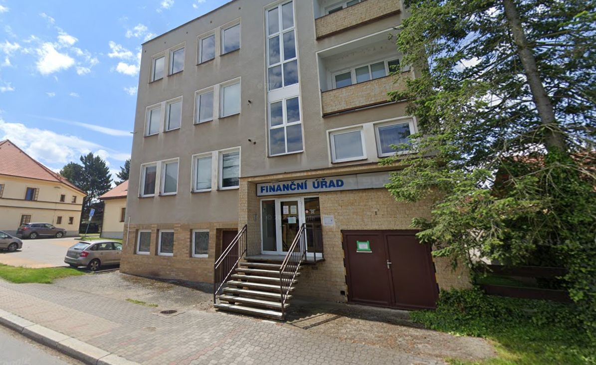 Blovice chtějí z bývalého finančního úřadu udělat městské byty