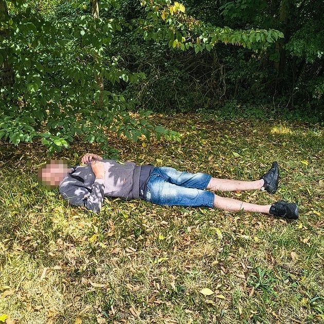 Opilý muž s 4,63 promile bezvládně ležel u silnice