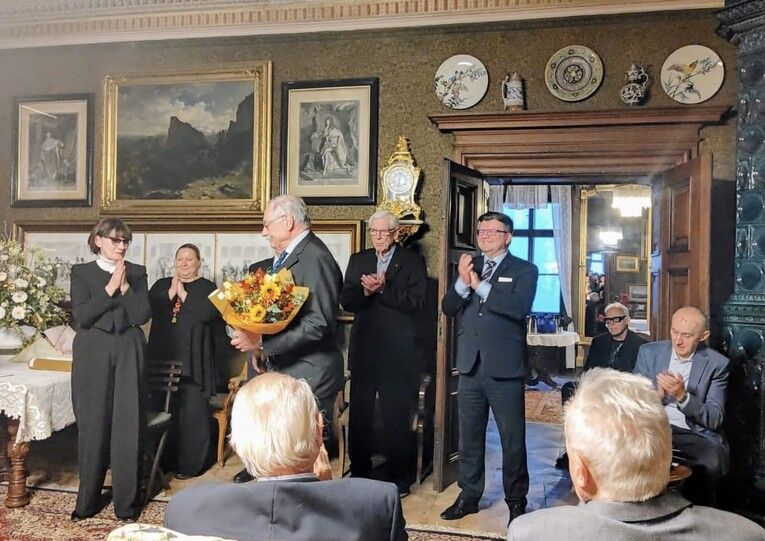 Profesor Psutka získal první Medaili Josefa Hlávky za kybernetiku