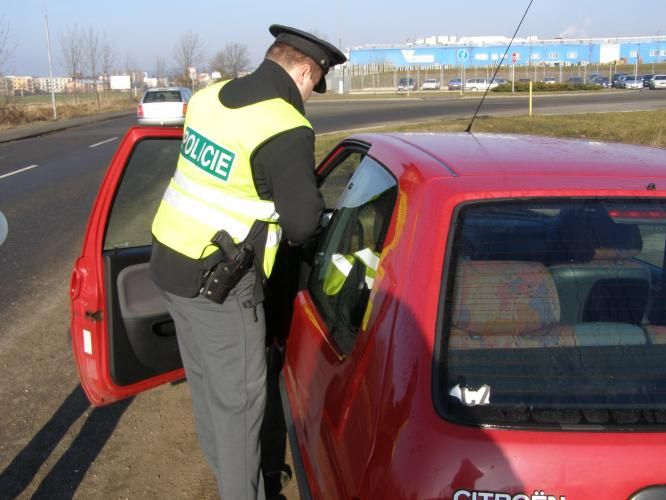 Speciální dopravní akce odhalila 9 opilých řidičů, e-koloběžka 2,5‰