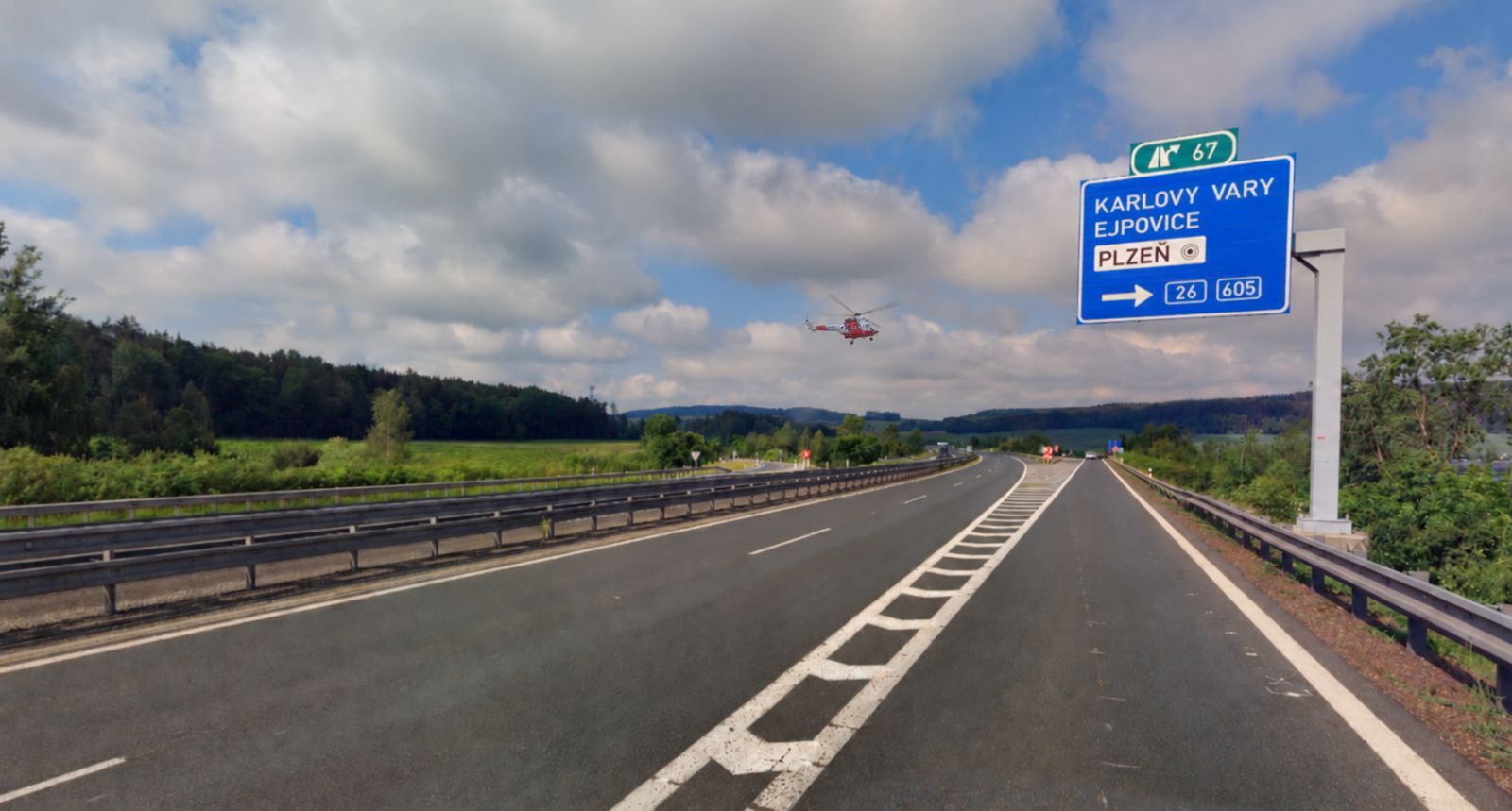 Tragédie na D5 u Ejpovic. Dodávka sjela z mostu, dva mladí lidé zemřeli