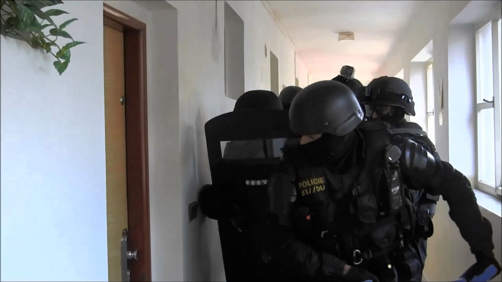 Výhrůžky nejsou legrace. Žena vyhrožovala vystřílením personálu nemocnice, vyjela zásahová jednotka