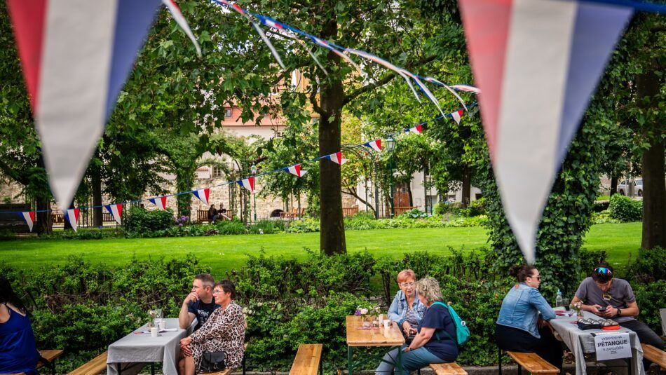 Bonjour Plzeň vrací francouzskou atmosféru. Festival nabídne divadlo, kulturu i gastronomii