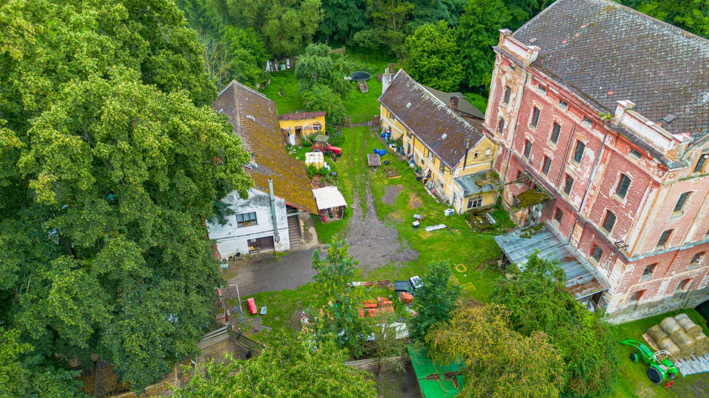 Historický Červený mlýn na prodej - unikátní investice za 30 milionů