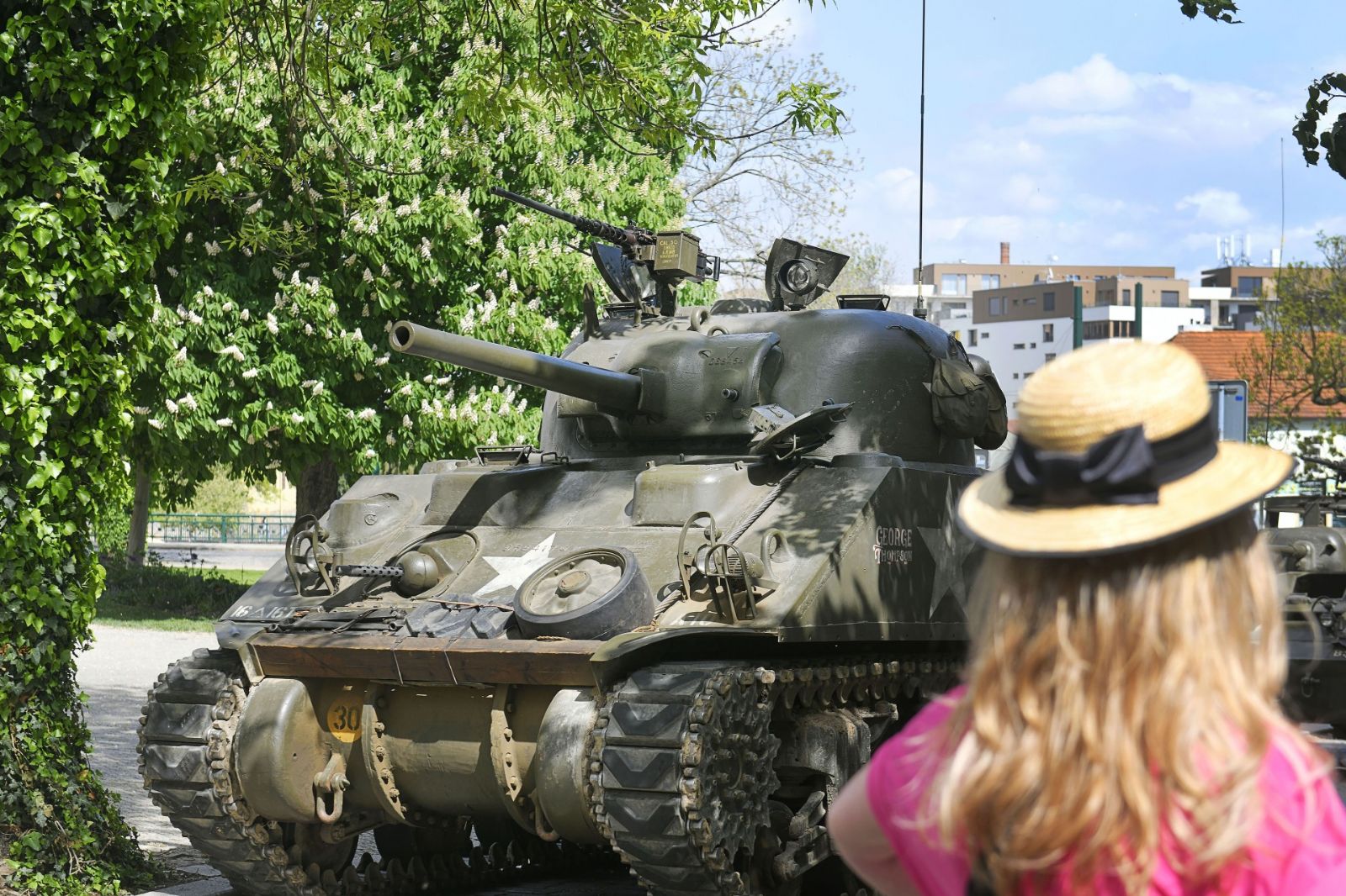 Kam o prodlouženém víkendu na Plzeňsku? Slavnosti svobody, májky, víno i historická technika