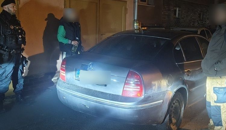 Kvůli světlům a rychlosti přišel větší problém. Řidič měl zákaz už od roku 2018