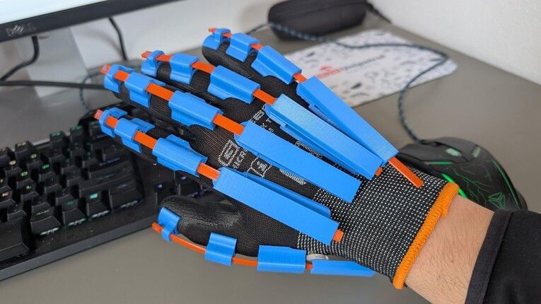 Plzeň má další důvod k hrdosti. Gymnazisté uspěli s technologií pro ovládání strojů budoucnosti